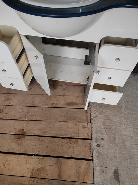 Mobilier de baie complect