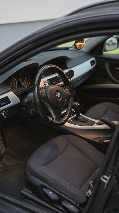 BMW Seria 3 E91 318d cutie automata