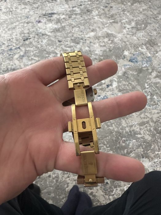 Продам наручные часы