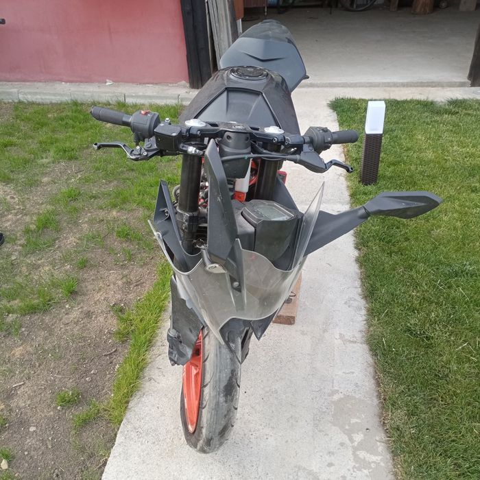 Vand ktm rc 125cc avariat