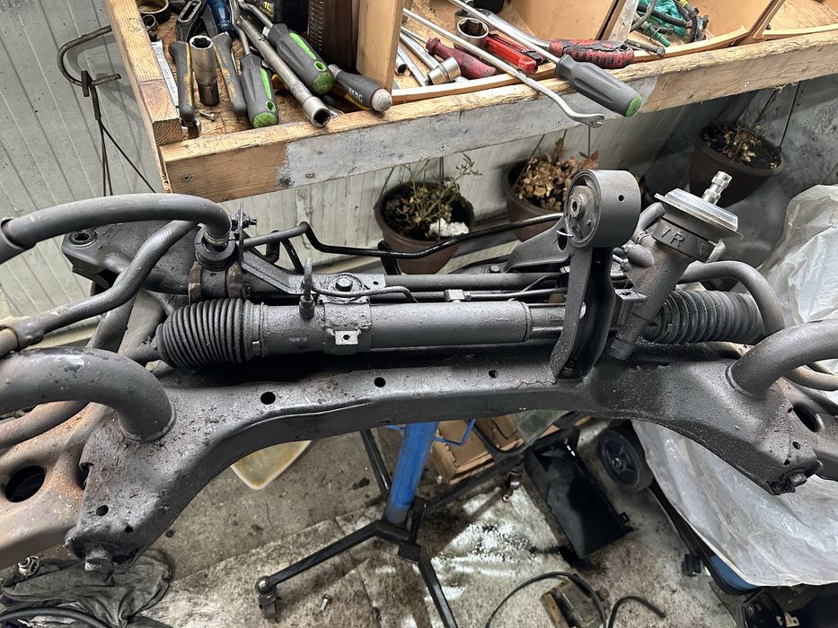 Преден мост/Магаре за Митсубиши Аутлендър дизел до 2013г.!