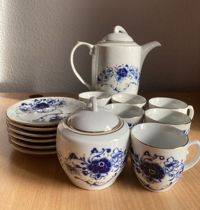 Set 6 cesti portelan artizanal, Cluj, cobalt si aur veritabil