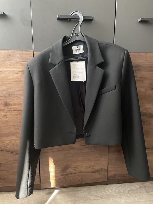 Черный базовый пиджак новый Lime