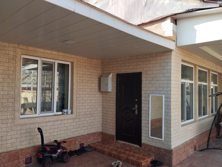 Продаётся дом  в городе Чирчик, р-н Пятсотки