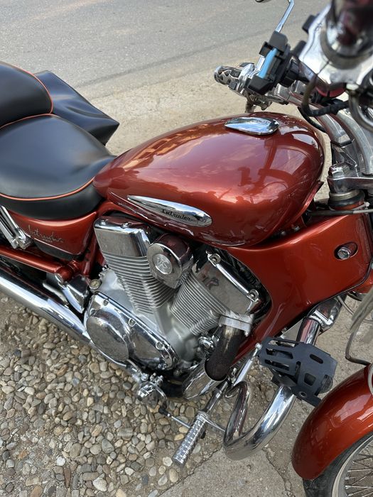 Suzuki Intruder VS1400