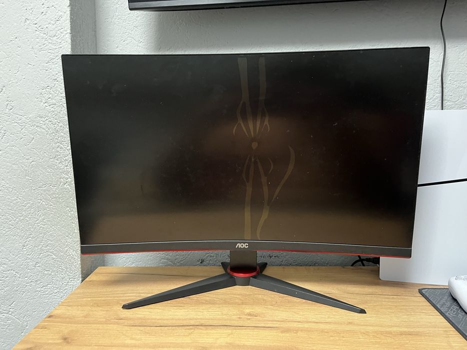 Продавам AOC 27” 240Hz