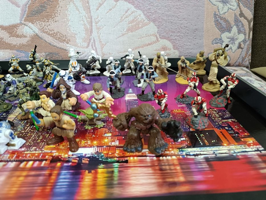 Коллекционные фигурки STARS WARS