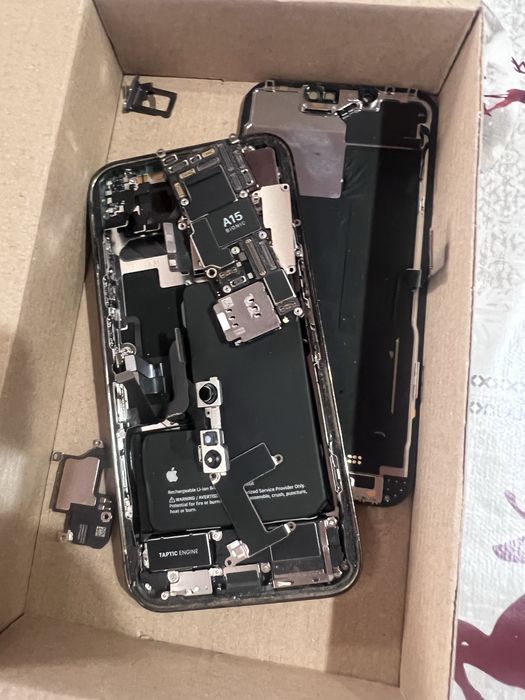 2бр. Iphone 13 PRO за 200€