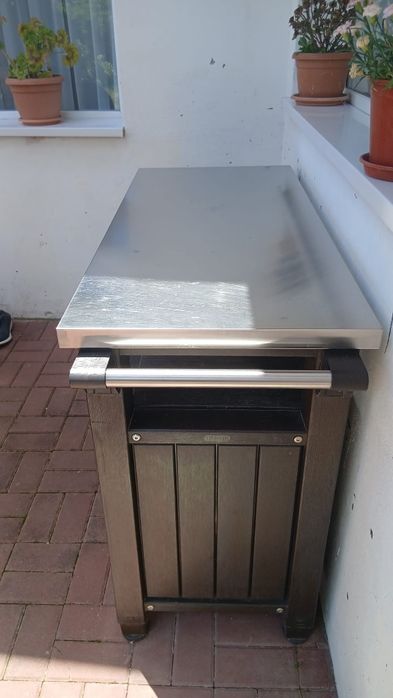 Masă de grătar cu 2 scaune