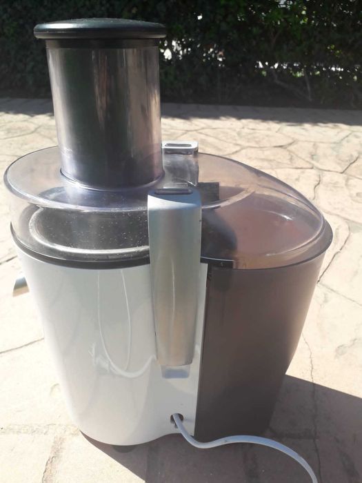 Storcator de legume fructe, Philips, 700W, nou, folosit 3 ori