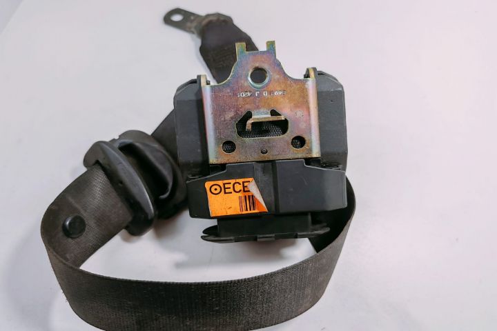 Centura de siguranta  dreapta fata 566244601 / 8207956 BMW Seria 3 E4