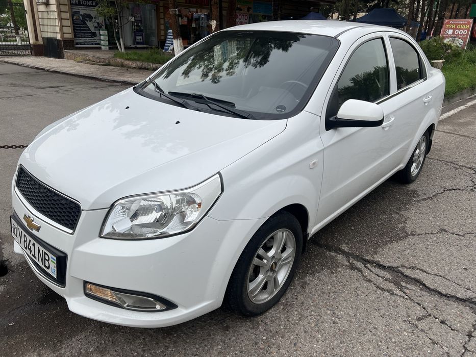 Nexia 3 avtomat karobka 2019 yili kraskasi TOZA probegi 76000 xalol!