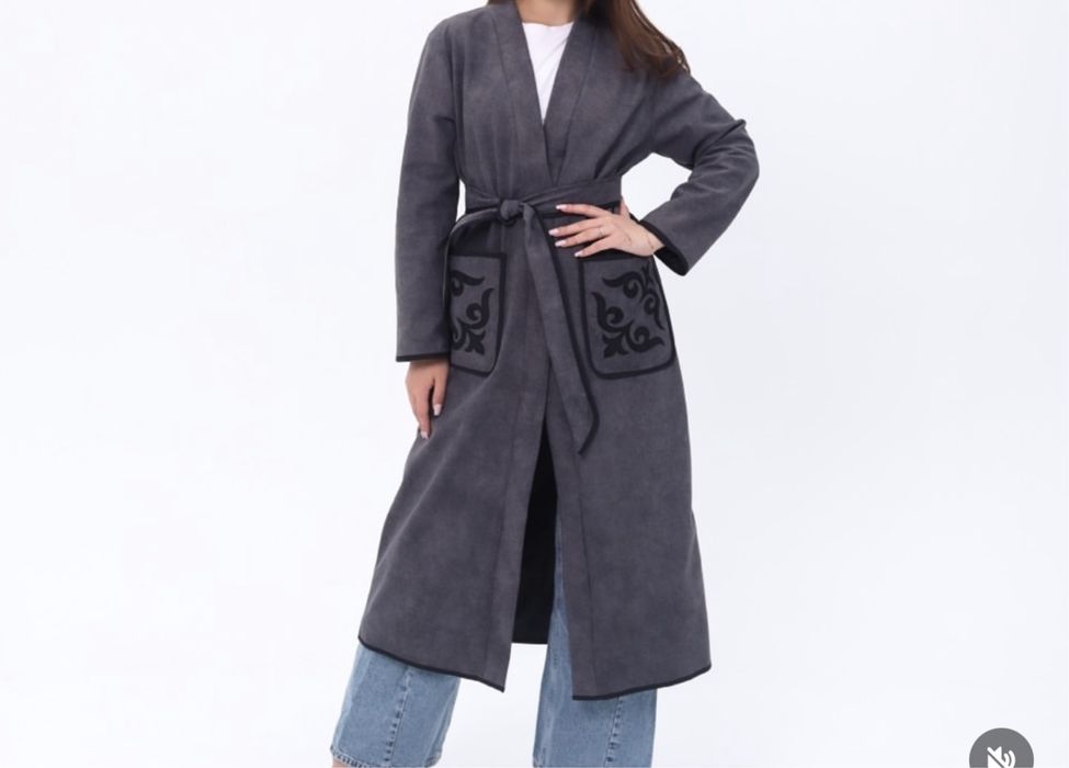 Женский шапан новый 46 размер для женщины