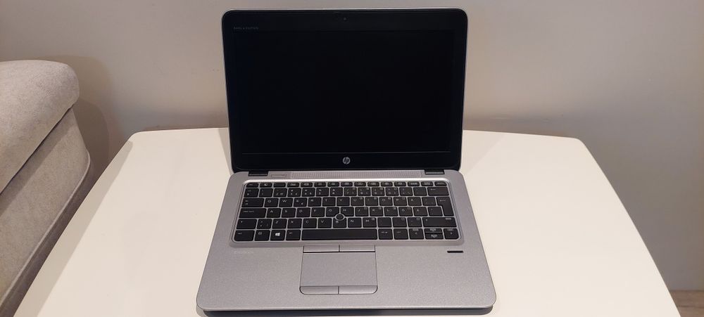 Лаптоп HP EliteBook 725 G