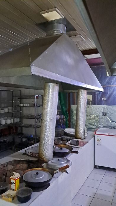 Димаход кафе ошхоналар учун вентеляса моторлари турбалари  билан