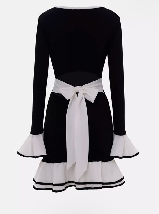 Прилегающие платье от Lichi