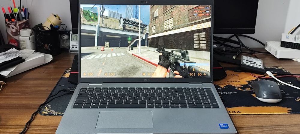 Vând laptop i5 generația 11 SSD 512 GB perfect funcțional