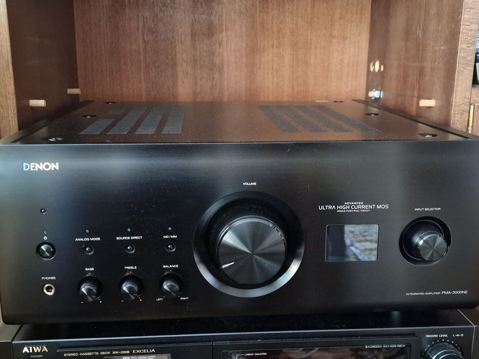 Продавам усилвател DENON PMA3000NE