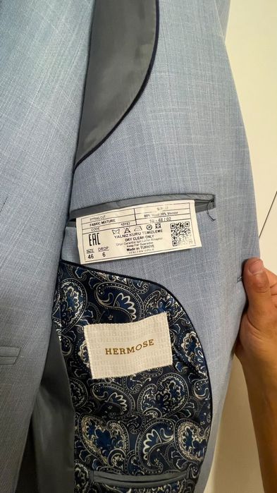 Продам костюм качественный