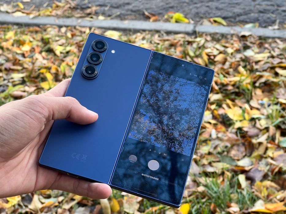Samsung Z Fold 6