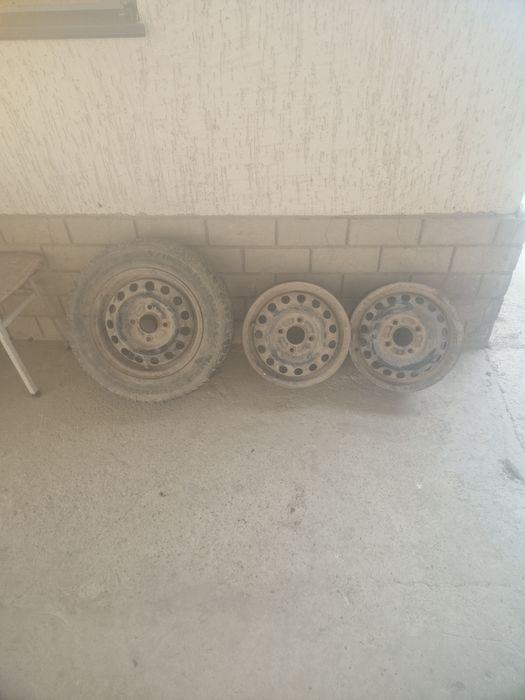 Продаётся диски от митсубиси каризма