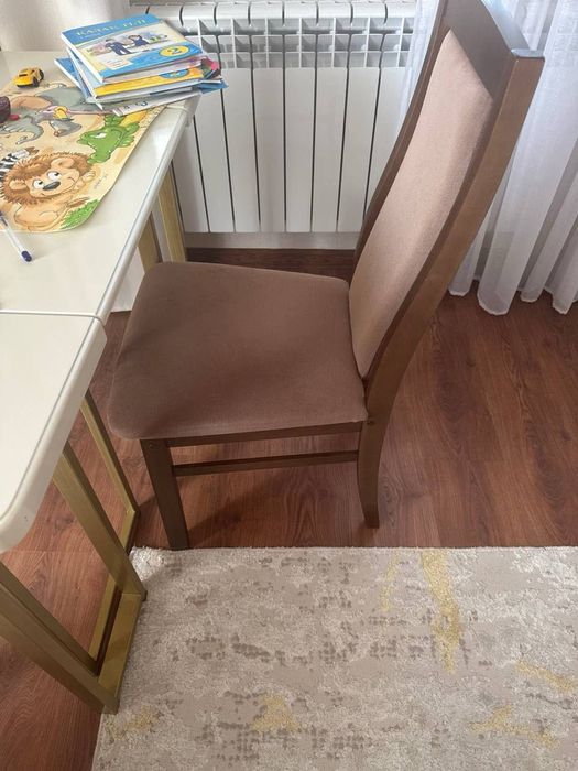 Стол плюс стулья