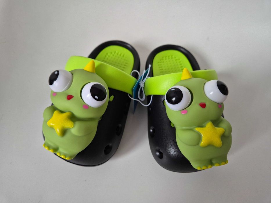 Papuci crocs copii cu jucărie