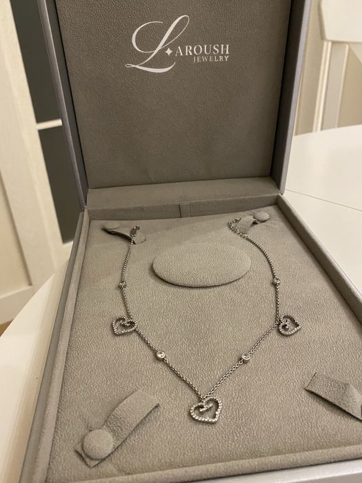 Продам колье Laroush