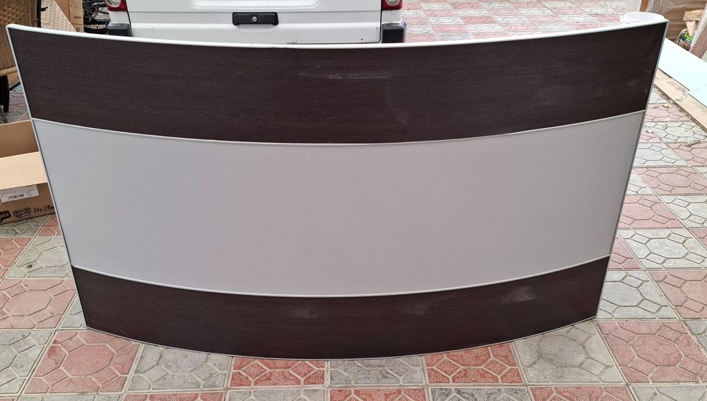 Продам стол ресепшен!