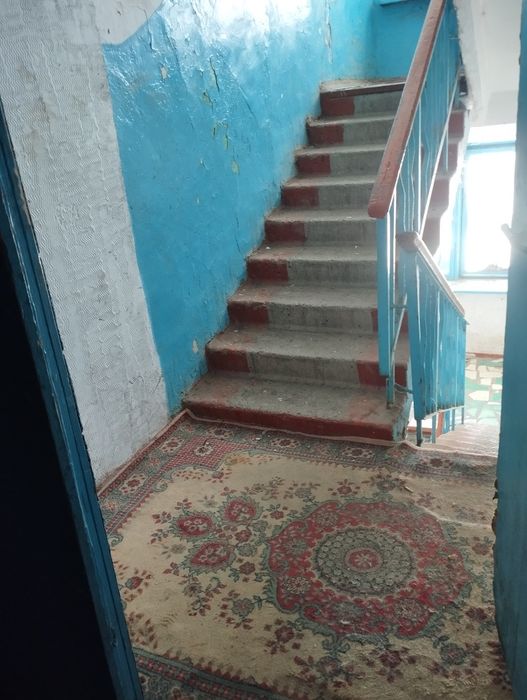 Продам двухкомнатную общежития