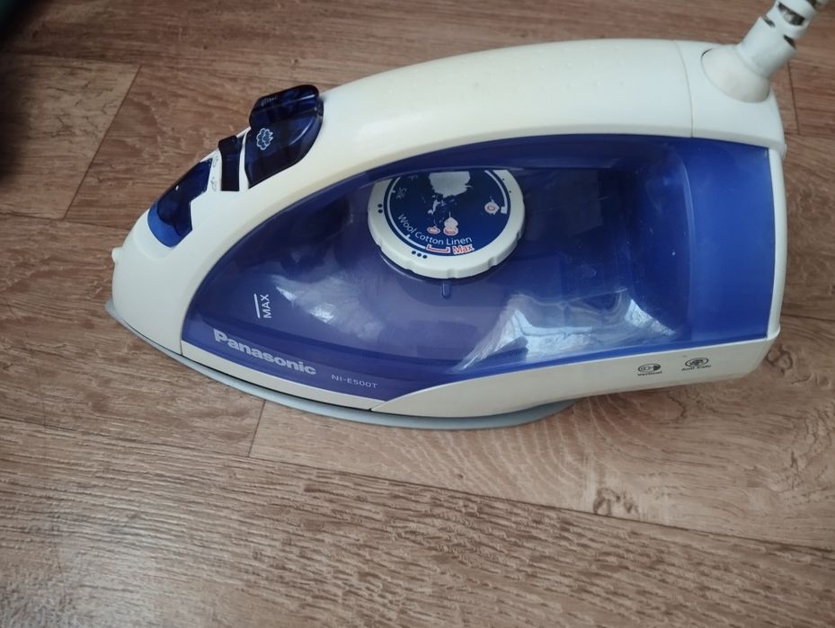 Продам утюг Panasonic
