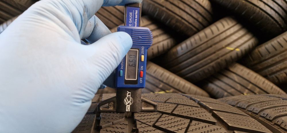 4 x Anvelope iarna 245 35 19 Continental ContiWinterContact TS830P