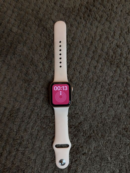 Apple watch 5 (40mm)