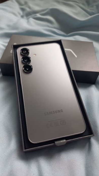 Samsung s25 12/256