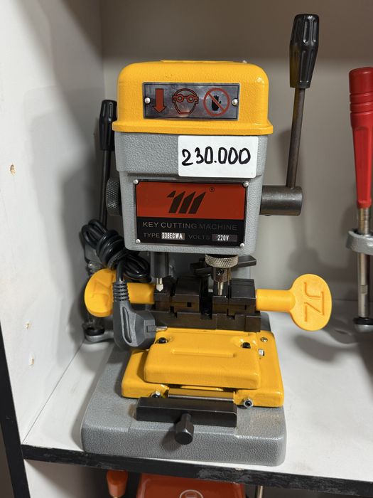 Станок для изготовления ключей новый
