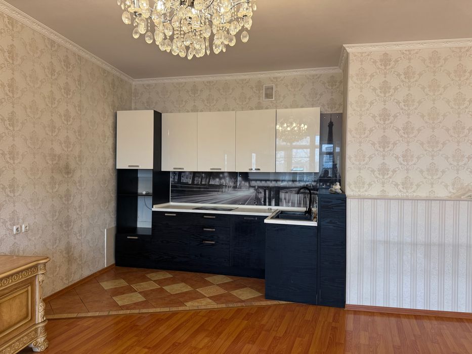 Люстра в классическом стиле для гостиной