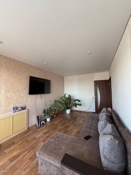 Продам 3 ком кв в 20 мкр