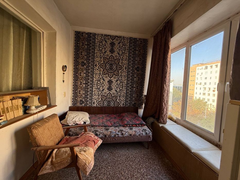 Продаю 2в 3/5/5 на Дружбе Народов, Бешагач д.14