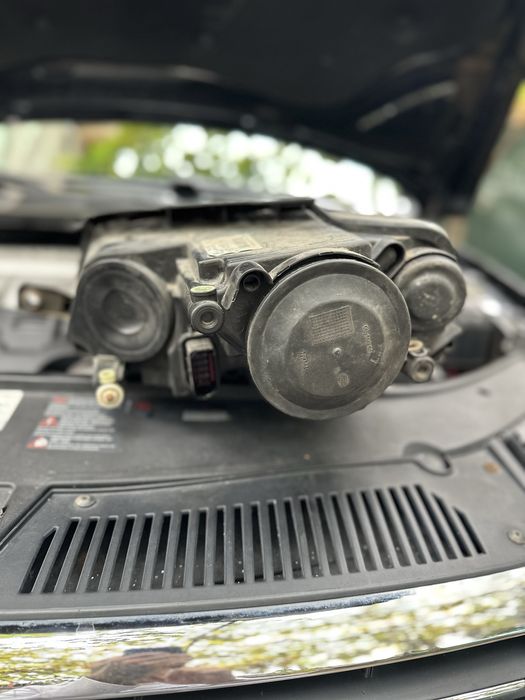 Фарове VW Passat B6