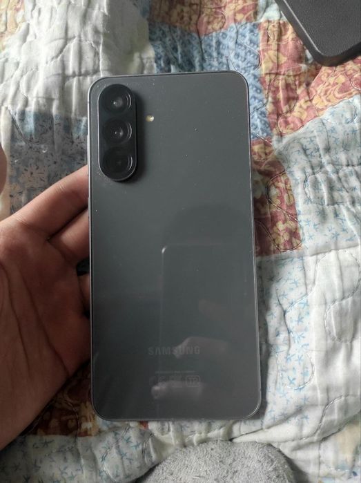 Продам Samsung Galaxy A56 (Состояние 10/10)