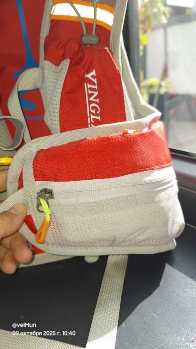 Продам новый велорюкзак красного цвета