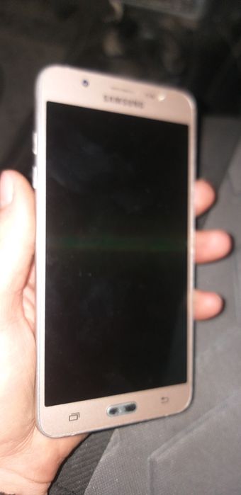 Samsung galaxi j7 2016