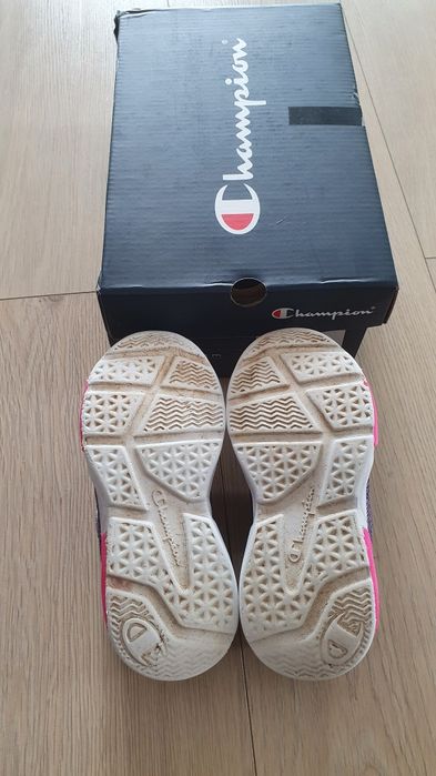 CHAMPION adidasi fete lumini mar 29 mov roz stare excelenta Curier OLX