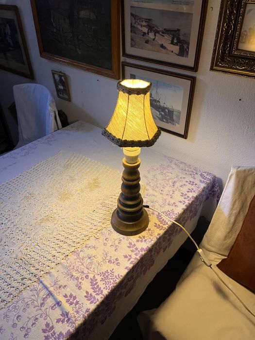 Настолни осветителни тела Ламби