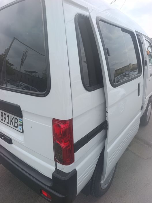 Damas srochna sotiladi naxtka