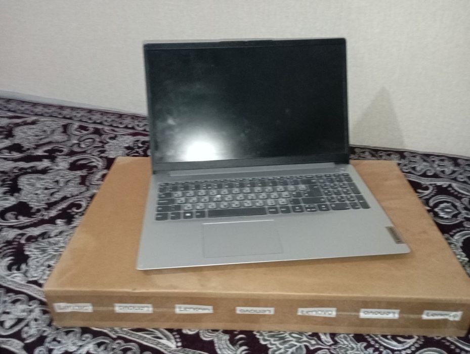 Янги ноутбук сотилади