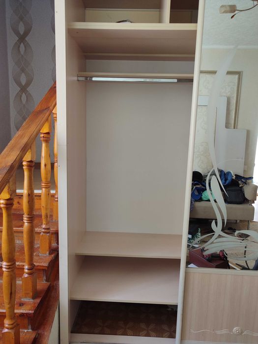 Шкаф продам срочно