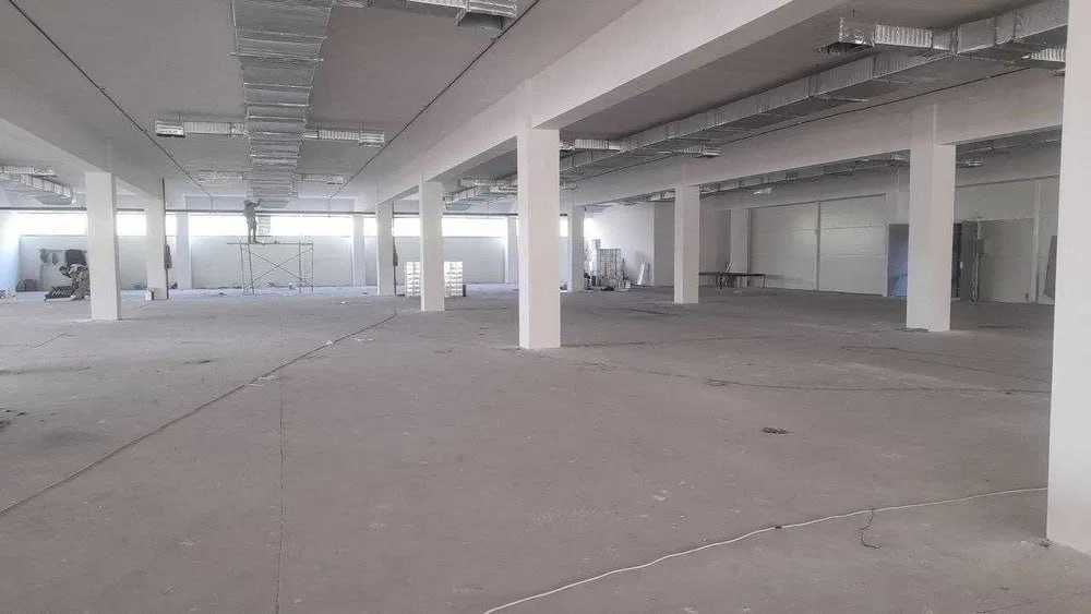 Аренда помещения 2000 м² под фитнес ресторан шоурум магазин