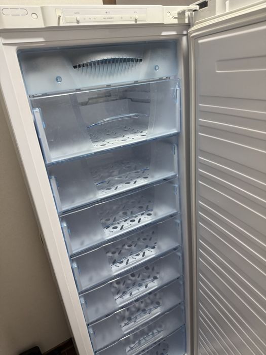 Морозильник Бирюса