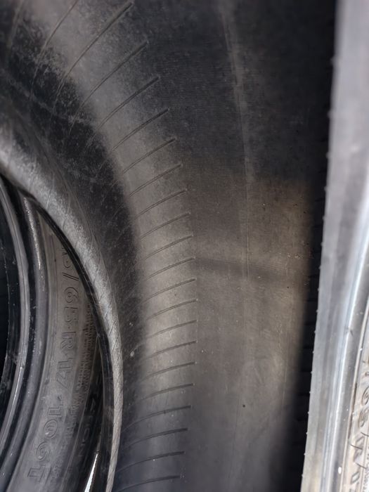 Продам зимние шины 225/65/17